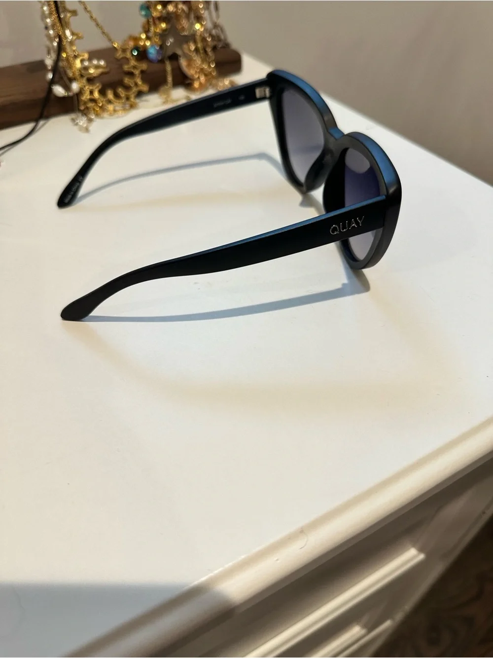 Quay Australia Matte Black Cat-Eye Sunglasses with Dark Gradient Lenses